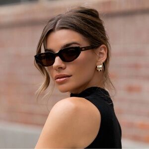 AJ Morgan Cateye Tortoiseshell Sunglasses (with pouch)